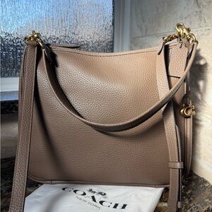 COACH
Cary Medium Soft Pebble Leather Shoulder